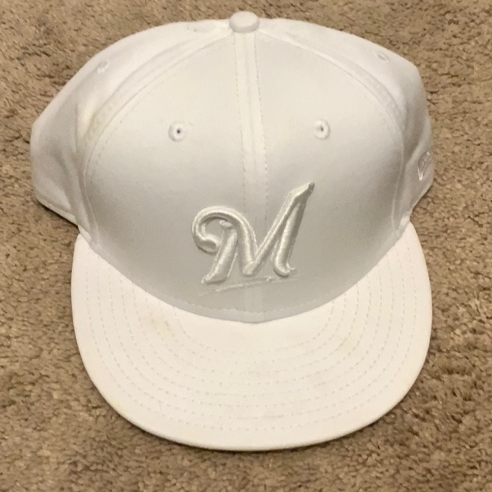 NWOT Milwaukee Brewers Hat 7 5/8 New Era
